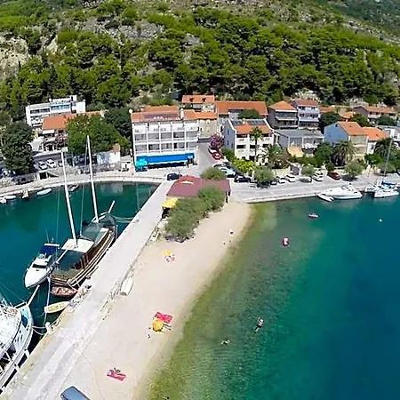 Krilo Ξενοδοχείο Dugi Rat